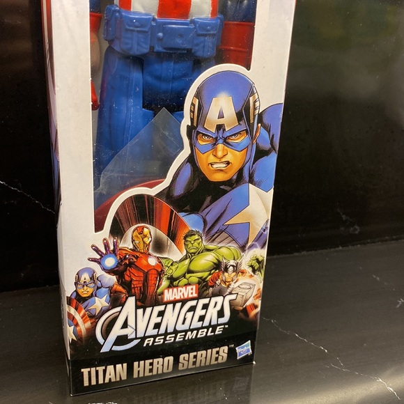 Captain America Marvel Avengers toy Titan Hero Series Hasbro NWT - Picture 4 of 8